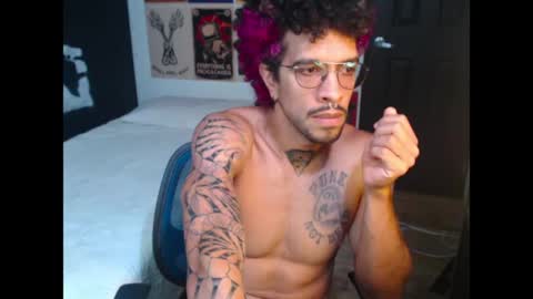 Snapshot of dostoyrodia_34 chatting on June 7, 2026, 5:38 pm will online show from June 7, 2026, 5:38 pm