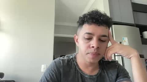 Snapshot of dotadinha chatting on May 4, 2026, 6:48 pm dotadinha online show from May 4, 2026, 6:48 pm