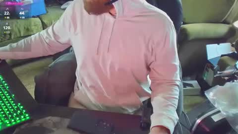 Snapshot of dotyoureyezez chatting on January 19, 2025, 3:21 pm DotYourEyezez online show from January 19, 2025, 3:21 pm