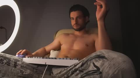 Keen online show from March 6, 2025, 11:09 pm