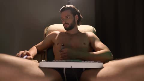 Keen online show from February 20, 2026, 7:58 pm