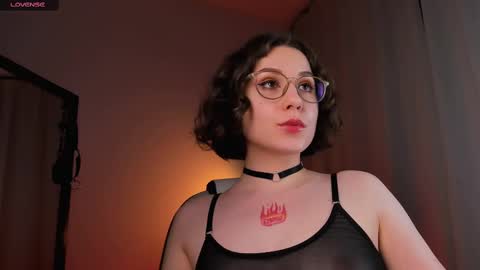 Snapshot of doublee_trouble chatting on March 4, 2025, 3:33 am Eva ana Liza online show from March 4, 2025, 3:33 am