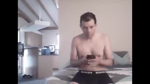 douglas8121 online show from November 28, 2025, 2:03 am