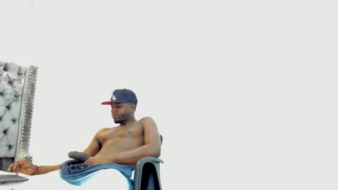 Snapshot of douglas_099 chatting on September 23, 2025, 2:42 pm DOUGLAS online show from September 23, 2025, 2:42 pm