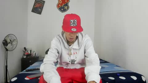 Snapshot of douglas_gallegos chatting on January 10, 2025, 3:50 am douglas_gallegos online show from January 10, 2025, 3:50 am