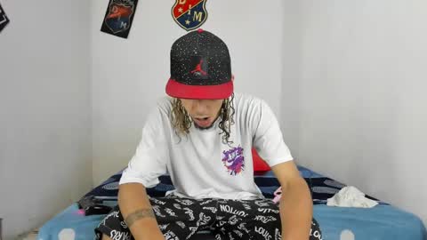 Snapshot of douglas_gallegos chatting on February 1, 2025, 2:47 am douglas_gallegos online show from February 1, 2025, 2:47 am