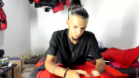 douglas_gallegos online show from June 17, 2026, 3:42 am