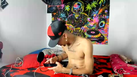 douglas_gallegos online show from July 29, 2026, 7:50 am