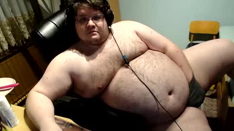 Snapshot of dovahkaat chatting on February 12, 2025, 10:37 pm dovahkaat online show from February 12, 2025, 10:37 pm