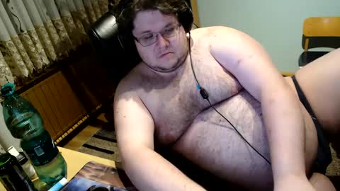 Snapshot of dovahkaat chatting on February 18, 2025, 12:04 am dovahkaat online show from February 18, 2025, 12:04 am