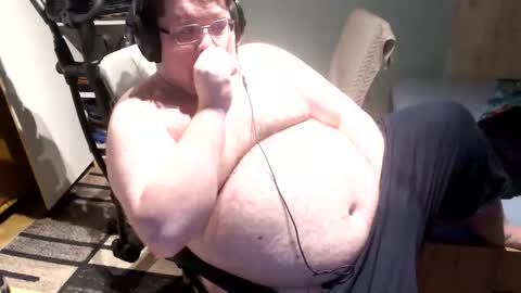 Snapshot of dovahkaat chatting on March 23, 2026, 12:14 am dovahkaat online show from March 23, 2026, 12:14 am