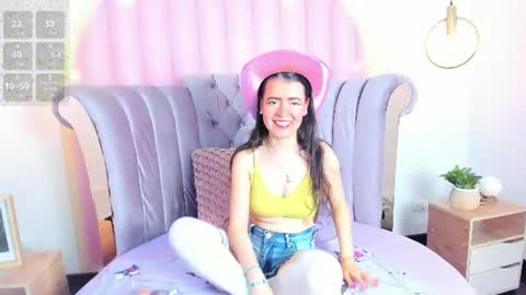 Snapshot of dovemullerr2 chatting on July 17, 2026, 7:41 pm dovemullerr2 online show from July 17, 2026, 7:41 pm