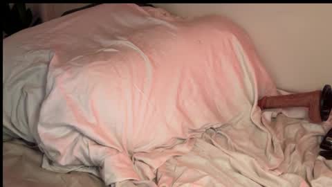Snapshot of downsouthsillygirl chatting on June 3, 2026, 2:03 am Coral online show from June 3, 2026, 2:03 am