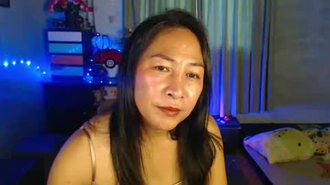 Snapshot of doyouwantme143 chatting on May 3, 2026, 8:20 am doyouwantme143 online show from May 3, 2026, 8:20 am