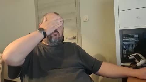 Danny online show from November 5, 2025, 7:52 am