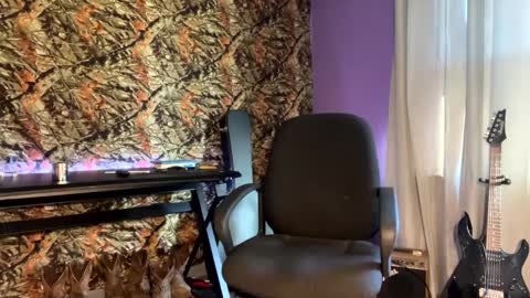 MrPirated online show from January 6, 2025, 10:05 pm