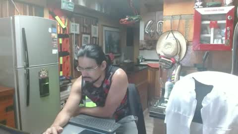 Snapshot of dr_simon84 chatting on February 3, 2025, 4:46 am Dr Simon online show from February 3, 2025, 4:46 am