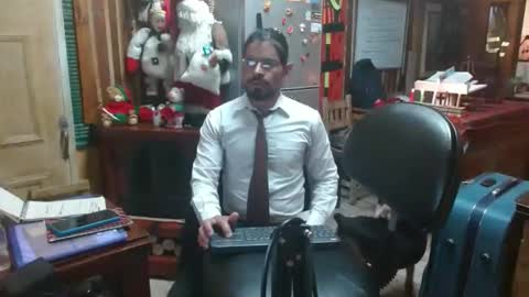 Snapshot of dr_simon84 chatting on January 5, 2026, 7:17 pm Dr Simon online show from January 5, 2026, 7:17 pm