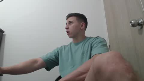 Snapshot of draco_boy2000 chatting on November 27, 2025, 9:06 pm draco_boy2000 online show from November 27, 2025, 9:06 pm