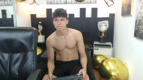 Snapshot of drago_ivan chatting on May 21, 2026, 12:01 pm IVAN online show from May 21, 2026, 12:01 pm