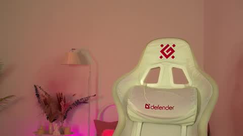 Snapshot of dragon_ink chatting on September 20, 2025, 6:14 am Lisbeth Salander online show from September 20, 2025, 6:14 am