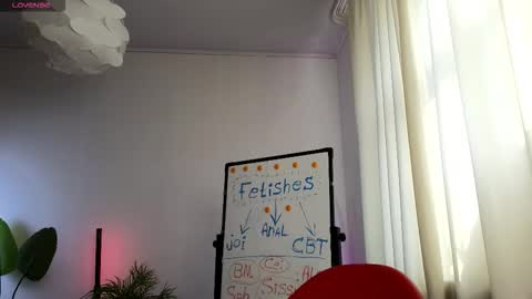 Lisbeth Salander online show from December 17, 2025, 6:30 am