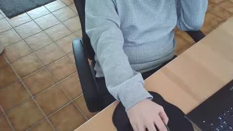 drake_0088 online show from February 21, 2026, 11:44 am