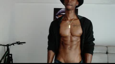 Snapshot of drake_brown_23 chatting on May 5, 2026, 6:10 am Drake 23 online show from May 5, 2026, 6:10 am