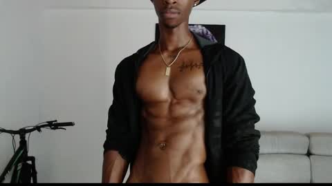 Snapshot of drake_brown_23 chatting on May 19, 2026, 6:47 pm Drake 23 online show from May 19, 2026, 6:47 pm
