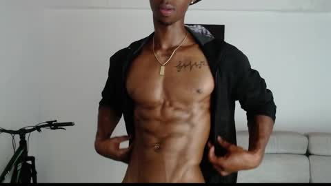 Snapshot of drake_brown_23 chatting on May 28, 2026, 8:33 am Drake 23 online show from May 28, 2026, 8:33 am