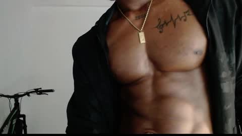 Snapshot of drake_brown_23 chatting on June 3, 2026, 1:25 pm Drake 23 online show from June 3, 2026, 1:25 pm