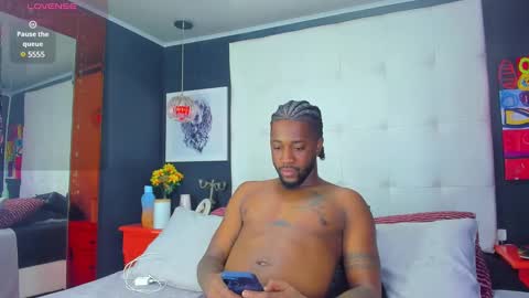 ---Drake--- online show from February 8, 2025, 8:10 pm