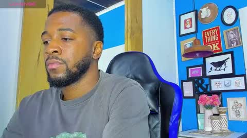 ---Drake--- online show from October 8, 2025, 9:34 pm