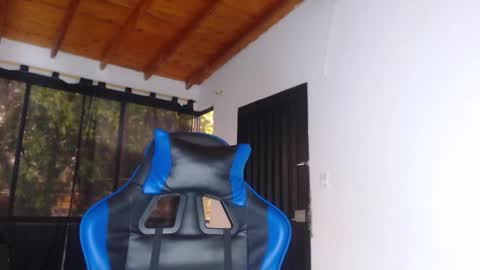 ---Drake--- online show from February 15, 2026, 8:49 pm