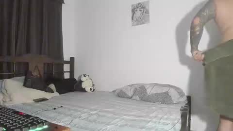 drake whitee Independent Model online show from February 28, 2025, 3:59 am