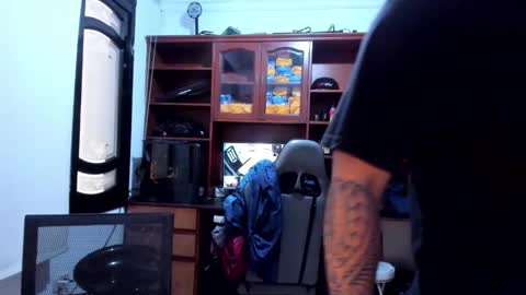 Snapshot of drako_argenti_ chatting on December 29, 2024, 6:16 pm Drako online show from December 29, 2024, 6:16 pm