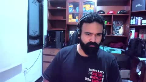 Snapshot of drako_argenti_ chatting on January 21, 2025, 6:43 am Drako online show from January 21, 2025, 6:43 am