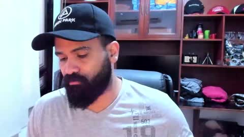 Snapshot of drako_argenti_ chatting on January 31, 2025, 3:33 pm Drako online show from January 31, 2025, 3:33 pm