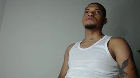 Snapshot of drako_monstercock chatting on September 26, 2025, 5:44 am drako_monstercock online show from September 26, 2025, 5:44 am