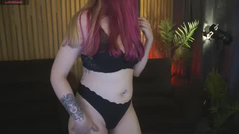 Lina online show from May 14, 2026, 6:09 am
