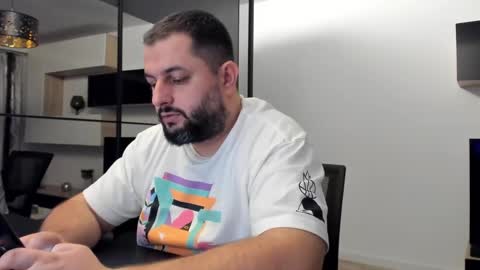 Draven A online show from February 1, 2025, 4:44 pm