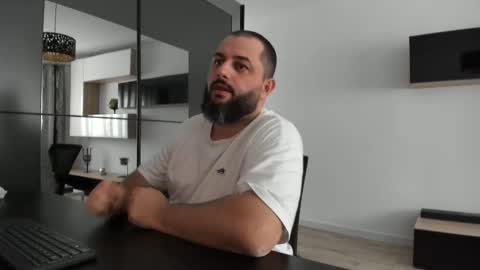 Snapshot of dravenpeak chatting on September 27, 2025, 12:21 pm DravenPeak online show from September 27, 2025, 12:21 pm