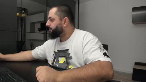 Snapshot of dravenpeak chatting on September 30, 2025, 5:18 pm DravenPeak online show from September 30, 2025, 5:18 pm