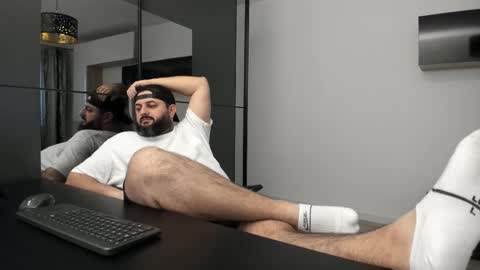 Snapshot of dravenpeak chatting on October 14, 2025, 2:18 pm DravenPeak online show from October 14, 2025, 2:18 pm