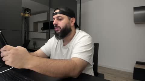 Snapshot of dravenpeak chatting on November 4, 2025, 3:27 am DravenPeak online show from November 4, 2025, 3:27 am