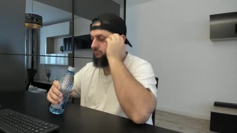 Snapshot of dravenpeak chatting on November 7, 2025, 12:16 pm DravenPeak online show from November 7, 2025, 12:16 pm