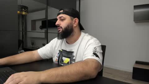 Snapshot of dravenpeak chatting on November 29, 2025, 2:31 pm DravenPeak online show from November 29, 2025, 2:31 pm