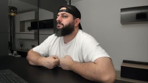 Snapshot of dravenpeak chatting on December 13, 2025, 7:53 pm DravenPeak online show from December 13, 2025, 7:53 pm