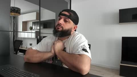 Snapshot of dravenpeak chatting on January 12, 2026, 9:03 am DravenPeak online show from January 12, 2026, 9:03 am