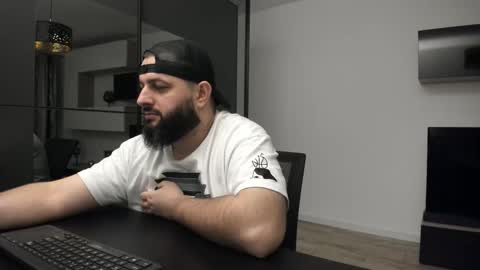 Snapshot of dravenpeak chatting on January 13, 2026, 7:08 pm DravenPeak online show from January 13, 2026, 7:08 pm